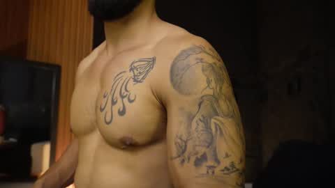 Snapshot of dann_saenz chatting on 09-18-25, 12:29 Dann saenz online show from 09-18-25, 12:29