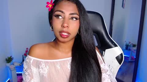 Danna online show from 12-20-24, 11:47