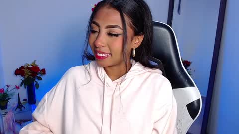 Danna online show from 01-24-25, 07:41