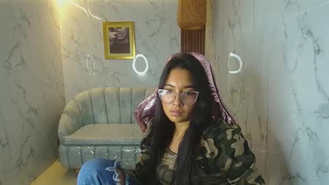 danna_sweet_s online show from 10-15-25, 08:20