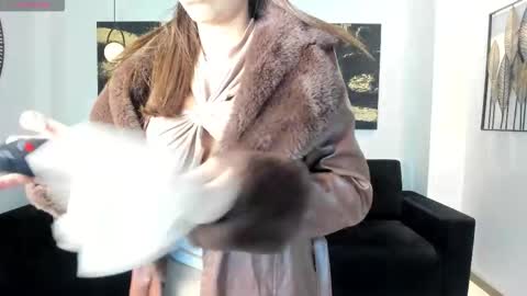 Danna Cruz  online show from 09-16-25, 10:49