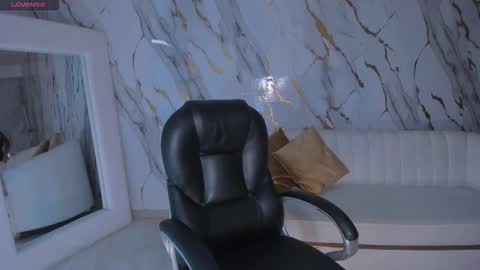 Danna Cruz  online show from 10-02-25, 07:10