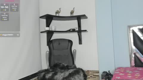 Danna online show from 02-21-25, 05:13