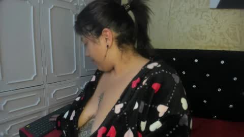 Snapshot of dannagarza chatting on 01-23-25, 10:01 Danna Garza online show from 01-23-25, 10:01