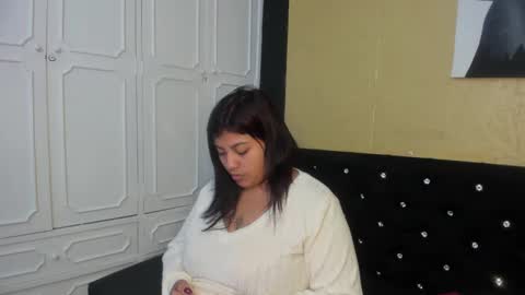 Snapshot of dannagarza chatting on 02-11-25, 04:44 Danna Garza online show from 02-11-25, 04:44