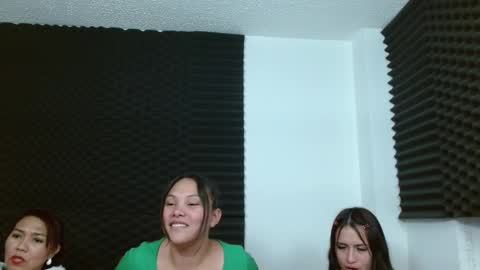 Snapshot of dannamomcerrat chatting on 12-06-24, 05:09 dannamomcerrat online show from 12-06-24, 05:09