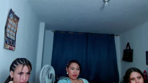 Snapshot of dannamomcerrat chatting on 02-11-25, 03:50 dannamomcerrat online show from 02-11-25, 03:50