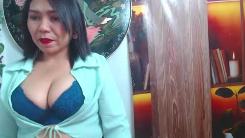 Snapshot of dannamomcerrat chatting on 09-18-25, 11:40 dannamomcerrat online show from 09-18-25, 11:40