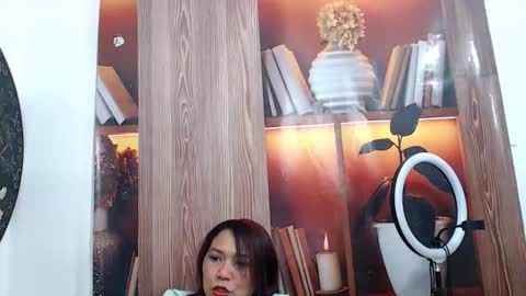 Snapshot of dannamomcerrat chatting on 10-24-25, 11:23 dannamomcerrat online show from 10-24-25, 11:23