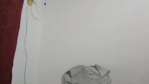 Snapshot of danni4_20 chatting on 09-15-25, 05:40 danni4_20 online show from 09-15-25, 05:40