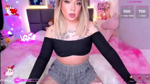 dannia_13 online show from 06-21-26, 02:03