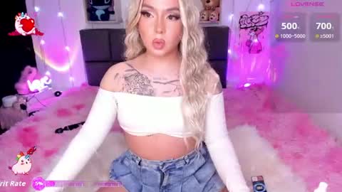 dannia_13 online show from 07-22-26, 03:09