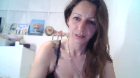 dannica1 online show from 03-01-26, 08:55
