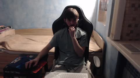 Snapshot of danny634 chatting on 12-09-24, 03:29 Danny online show from 12-09-24, 03:29