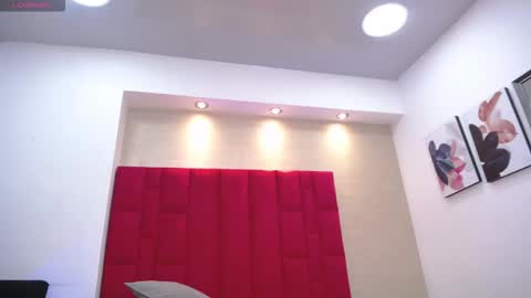 Snapshot of danny__santoro chatting on 09-29-25, 01:05 Danny online show from 09-29-25, 01:05
