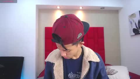 Danny online show from 12-21-25, 01:07