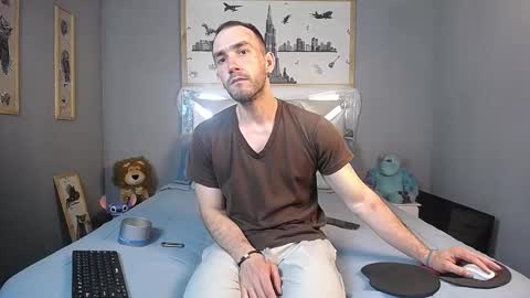 Danny and Alex online show from 09-28-25, 08:20