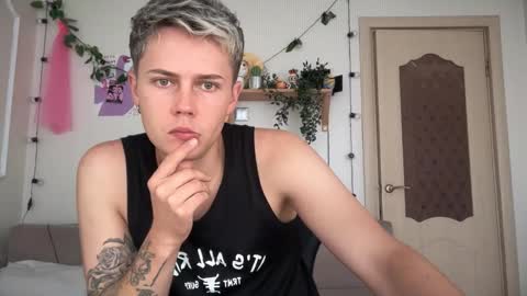 danny online show from 09-12-25, 10:59