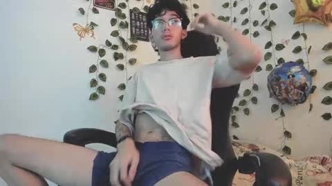 danny_phantom_09 online show from 09-08-25, 07:02