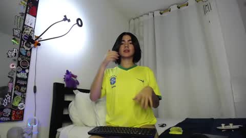 Snapshot of danny_winslow chatting on 12-04-24, 07:28 Danny online show from 12-04-24, 07:28