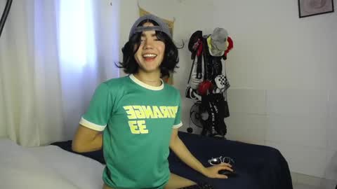 Snapshot of danny_winslow chatting on 12-12-24, 07:59 Danny online show from 12-12-24, 07:59