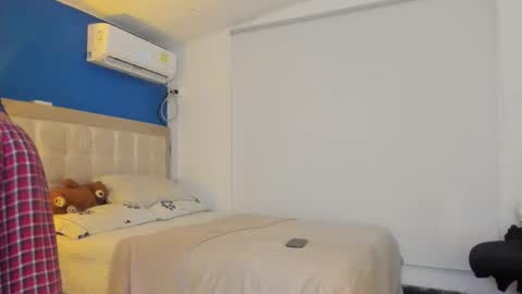 Snapshot of danny_winslow chatting on 09-24-25, 02:48 Danny online show from 09-24-25, 02:48