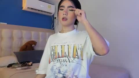 Snapshot of danny_winslow chatting on 11-10-25, 03:38 Danny online show from 11-10-25, 03:38