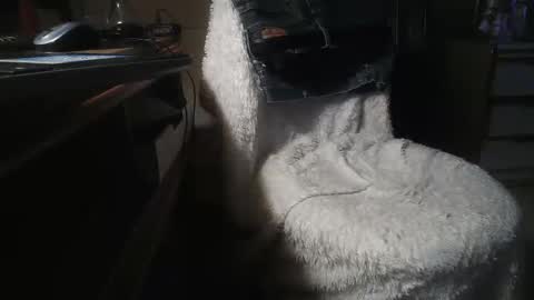 Danielle online show from 01-31-25, 11:24