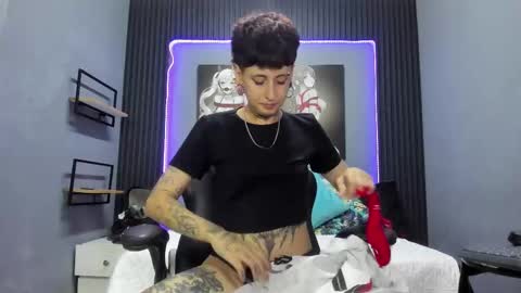 Snapshot of dante_bieber chatting on 10-06-25, 09:01 dante online show from 10-06-25, 09:01