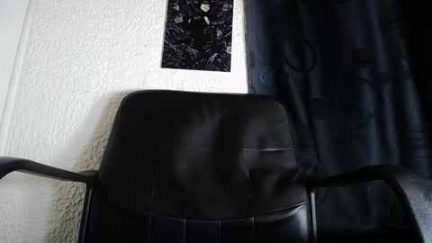 dante_d_angelo_ online show from 10-04-25, 06:44