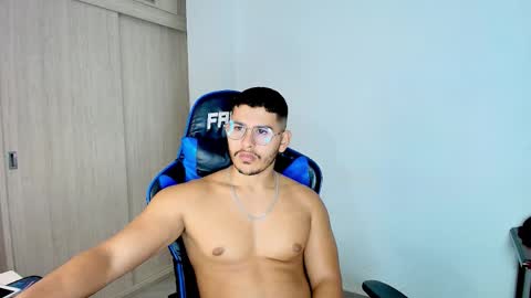 Dantraxx online show from 12-22-25, 03:03