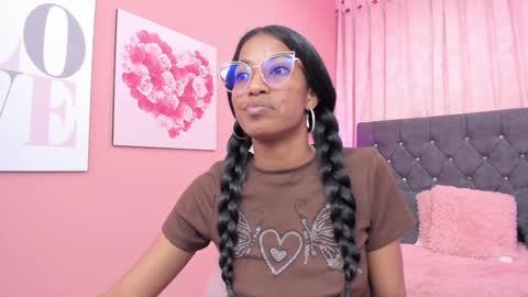 Snapshot of dany_brownie chatting on 01-10-25, 03:29 hi im DanyBest Squirter here on cb online show from 01-10-25, 03:29