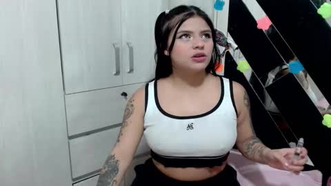 daphne877046 online show from 11-14-25, 08:07