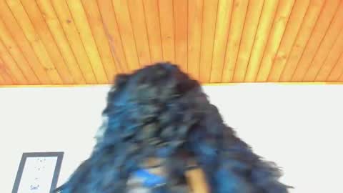 Antonella Mora online show from 10-17-25, 12:30