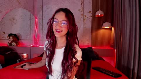 Daphne online show from 02-04-25, 11:38