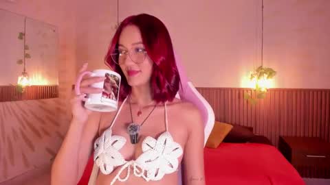 Daphne online show from 01-14-26, 03:12