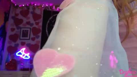 Daphne Madison online show from 02-14-25, 08:59