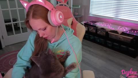 Daphne Madison online show from 09-28-25, 09:53