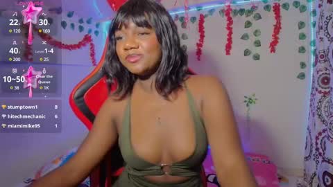 Snapshot of daphnewalker__ chatting on 02-16-25, 09:27 Daphne online show from 02-16-25, 09:27