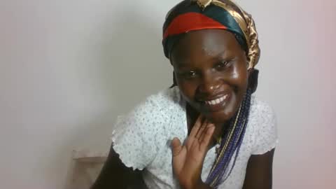 Snapshot of darberry21 chatting on 01-18-26, 01:37 ESTHER online show from 01-18-26, 01:37