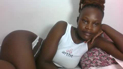 Snapshot of darberry21 chatting on 02-21-26, 04:02 ESTHER online show from 02-21-26, 04:02