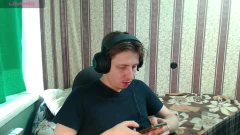 darienlarge online show from 11-19-25, 10:04