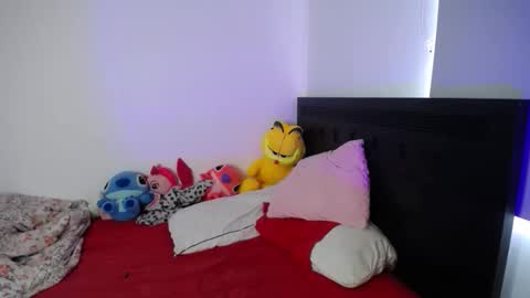 Snapshot of dariinka_vera chatting on 10-24-25, 04:03 Dariinka Vera online show from 10-24-25, 04:03