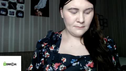 Snapshot of darina_dream chatting on 03-05-25, 09:48 Darina Dreams online show from 03-05-25, 09:48