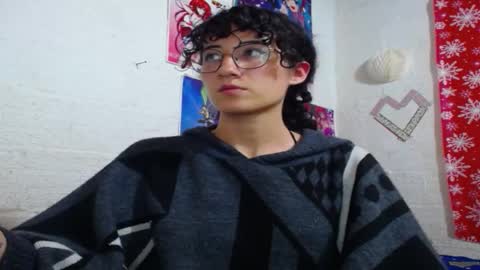 lola online show from 02-27-25, 07:34