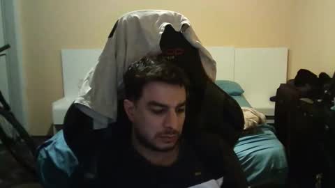 Snapshot of dario12rodriguez chatting on 10-22-25, 03:18 dario12rodriguez online show from 10-22-25, 03:18