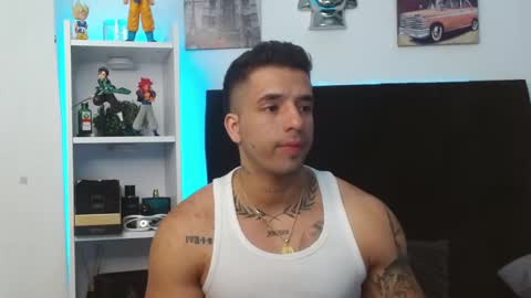Snapshot of darius_phoenix chatting on 12-11-24, 07:53 Darius Phoenix online show from 12-11-24, 07:53