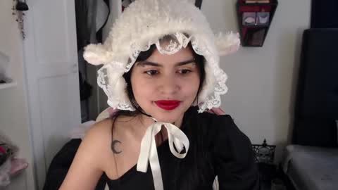 Moony online show from 12-24-24, 07:44