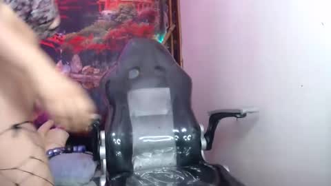 dark_doll5 online show from 01-16-25, 10:02