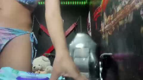 dark_doll5 online show from 09-25-25, 11:52